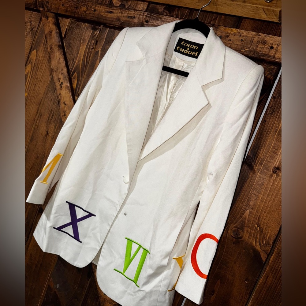 Town & Travel White Blazer